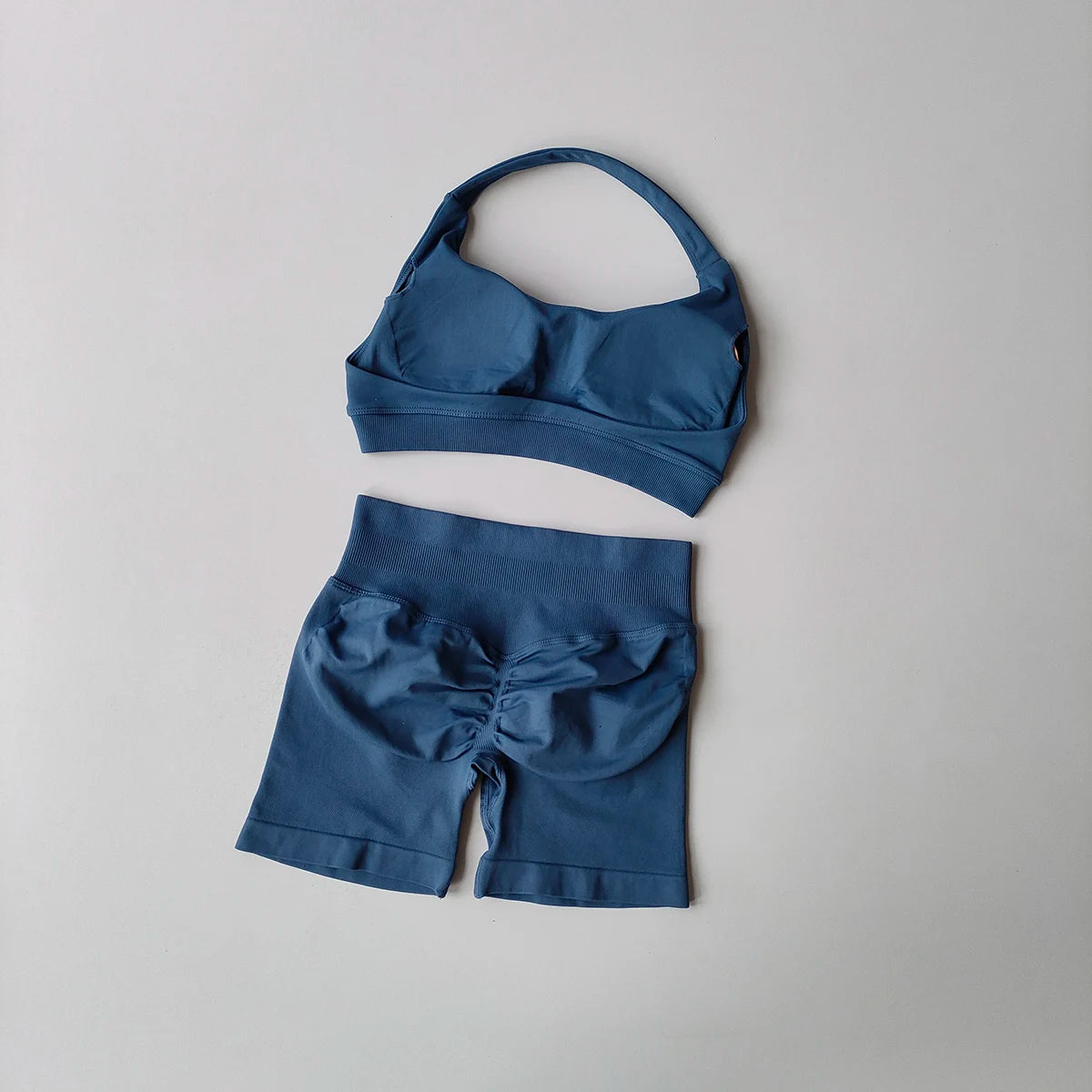 2 Pieces Yoga Suit for Women Seamless Fitness Gym Clothes Halter Sports Bra Matching Shorts Workout Sets Gym Set Outfit
