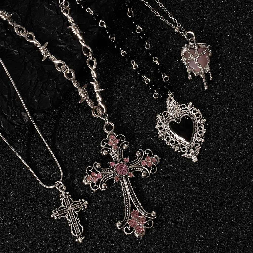 Y2K Sweet Cool Girl Personalized Creative Cross Love Pendant Necklace, Suitable for Daily Wearing