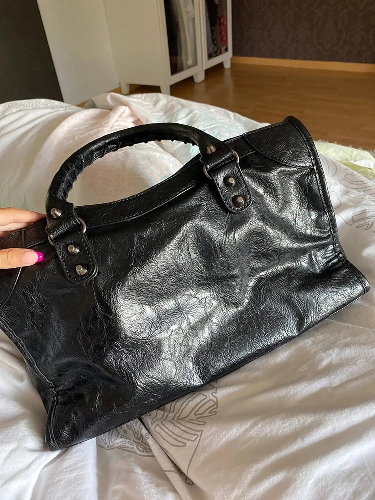 Fashionable Women's 2025 New Elegant Handbag Suitable for Commuting to Work
