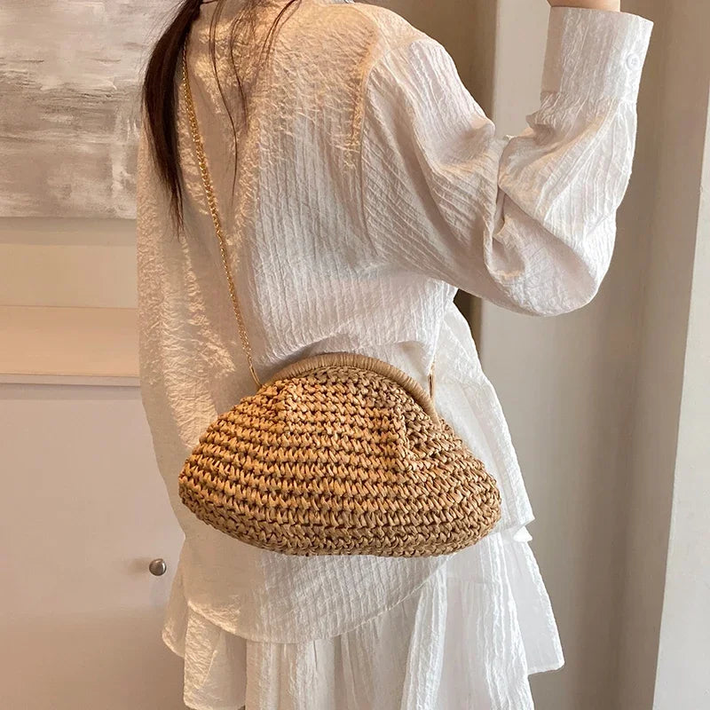 Summer New Straw Weaving Crossbody Bag Fashionable and Casual Shell Bag Women's Shoulder Bag with Excellent Texture