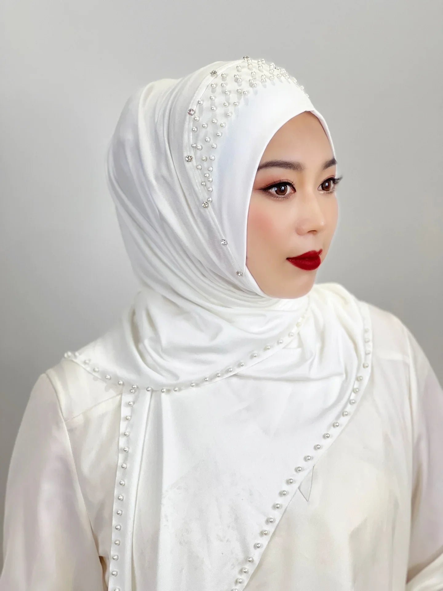 Convenient Instant Hijab Pullover Beaded Scarf Malay Shawl Women's Solid Color Headscarf (One Cap Gift)