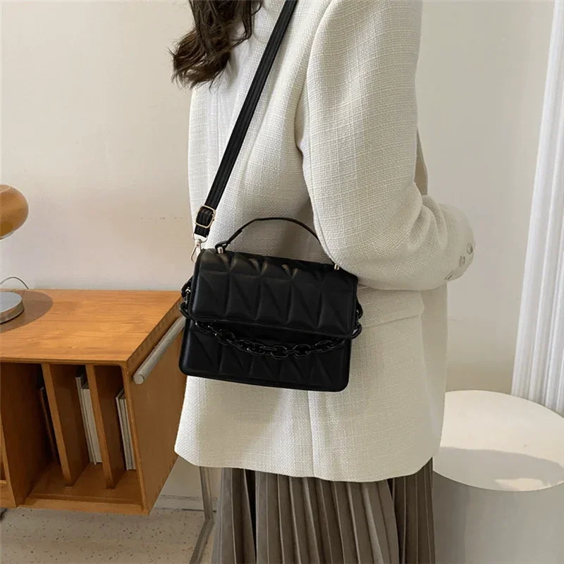 Mini Casual Quilted Crossbody Bag with Magnetic Closure and Adjustable Strap,Small Handbag Tote Shoulder Bag for Women Daily Use