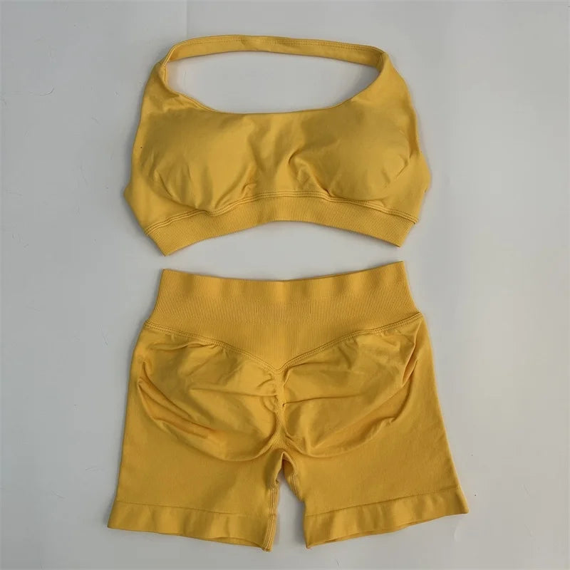 Yoga Shorts Set Seamless Yoga Set Workout Scrunch Shorts Sets Halter Sports Bra Scrunch Shorts Fitness Clothes Gym Suit
