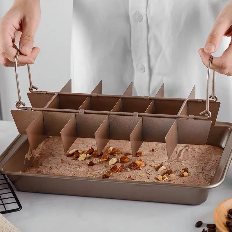 1pc Brownie Cake Pan With Dividers Stainless Steel Loaf Pan Non-Stick Square Lattice Muffin Baking Pan Blondie Bakeware