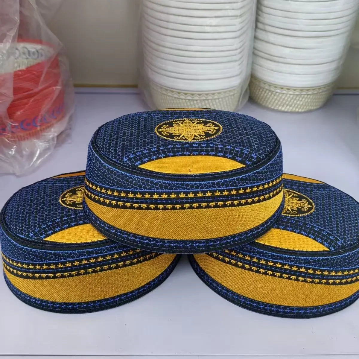 Flat Muslim Hats for Men Embroidered Eid Prayer Hat Ethnic Cultural Islamic Holiday Gift Bonnet Dubai Saudi Caps Turban
