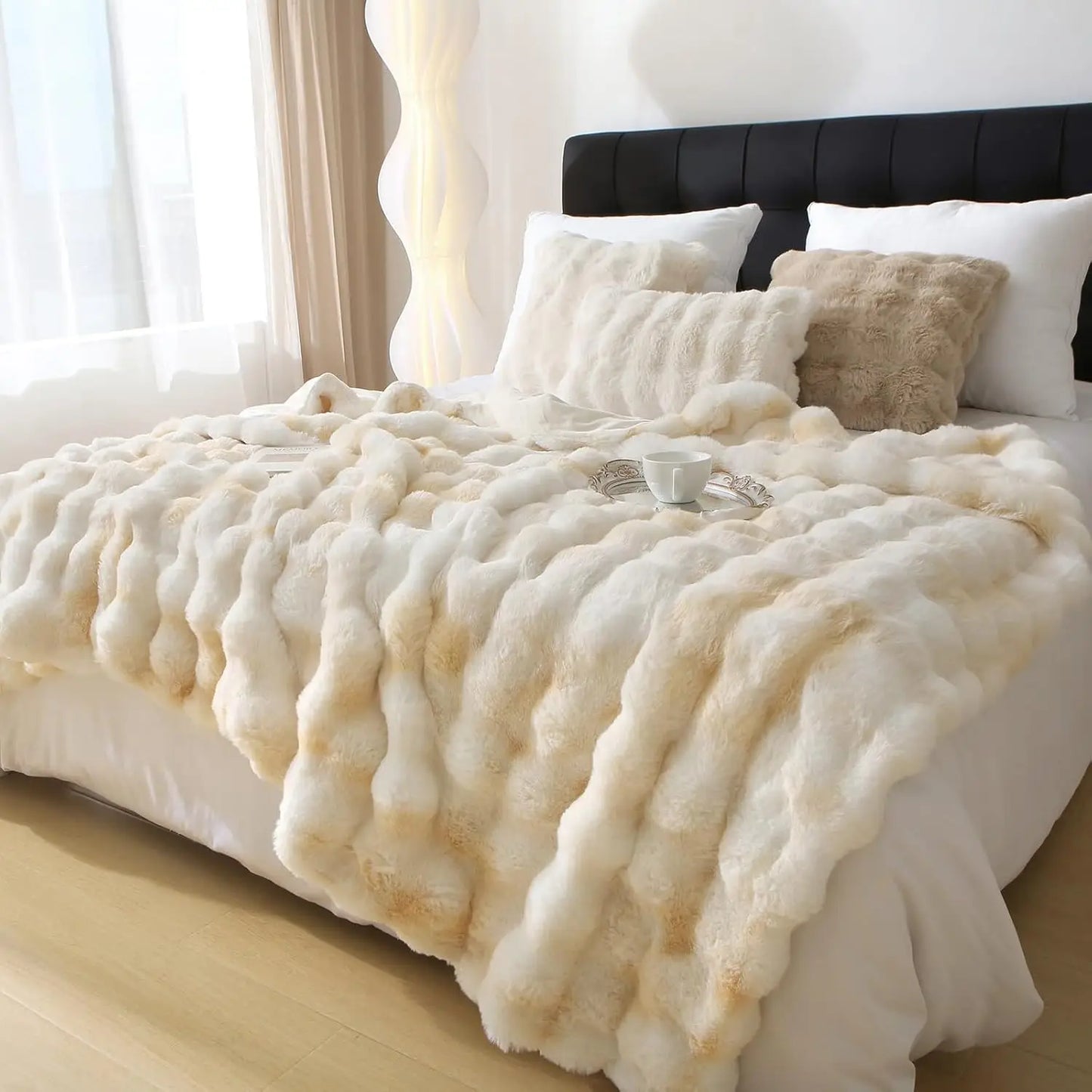 1 PC Faux Rabbit Fur ,Luxury Soft, Warm Bubble Blanket, | Cozy Throw for Bedroom, Guest Room, Living Room,4lb