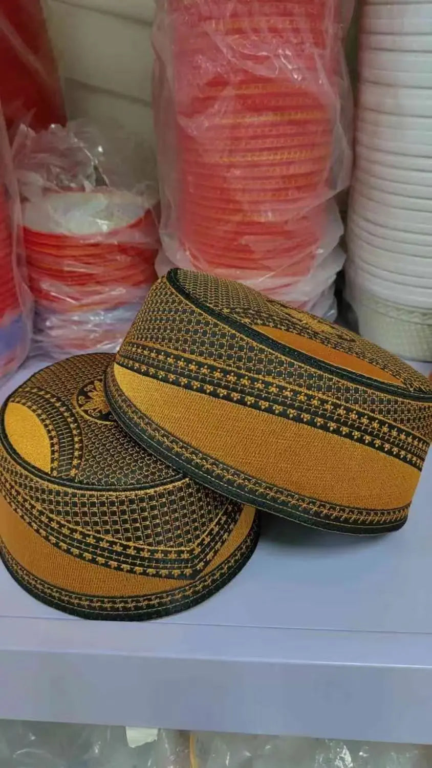 Flat Muslim Hats for Men Embroidered Eid Prayer Hat Ethnic Cultural Islamic Holiday Gift Bonnet Dubai Saudi Caps Turban