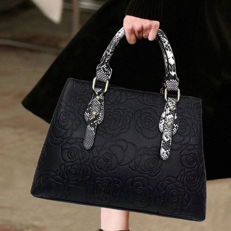 Ladies' fashionable camellia handbag with retro snake pattern handle splicing, single shoulder crossbody bag
