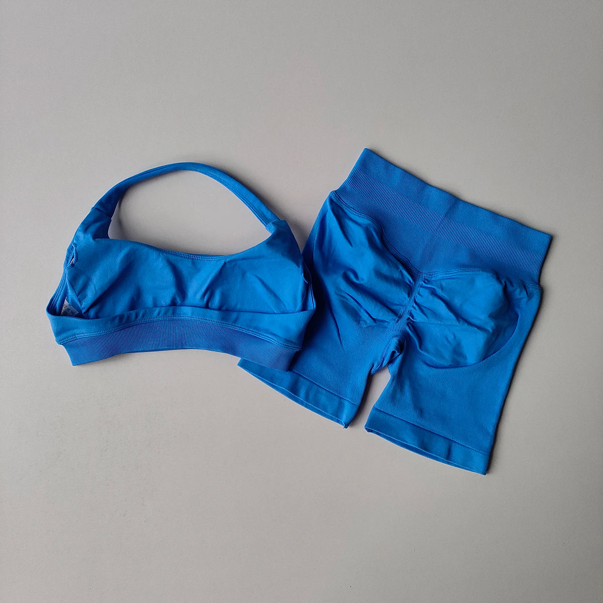 2 Pieces Yoga Suit for Women Seamless Fitness Gym Clothes Halter Sports Bra Matching Shorts Workout Sets Gym Set Outfit