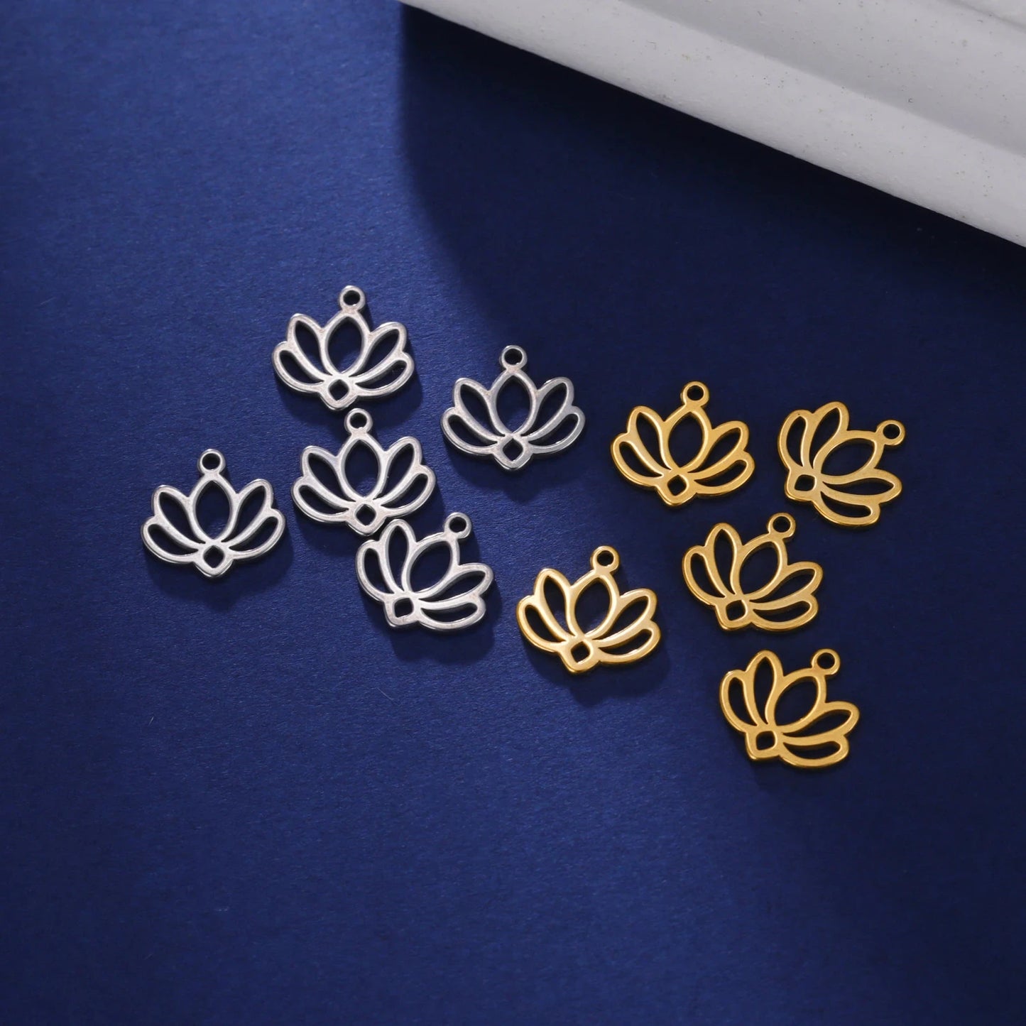 EUEAVAN 5pcs Stainless Steel Charms for Jewelry Making Leaves Lotus Flower Star Pendant Mini Charm Necklace Bracelet DIY Gifts