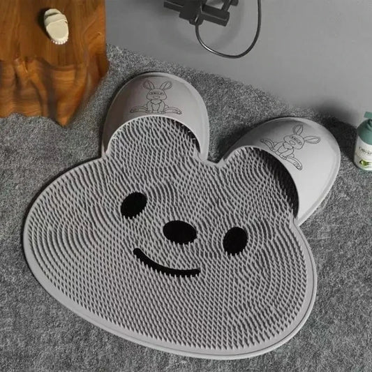 Rabbit-design bathroom foot mat with suction cups and textured scrubber surface
