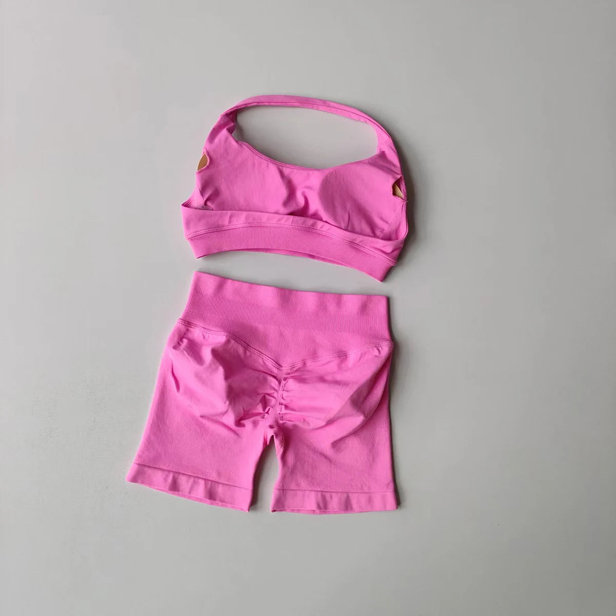 2 Pieces Yoga Suit for Women Seamless Fitness Gym Clothes Halter Sports Bra Matching Shorts Workout Sets Gym Set Outfit