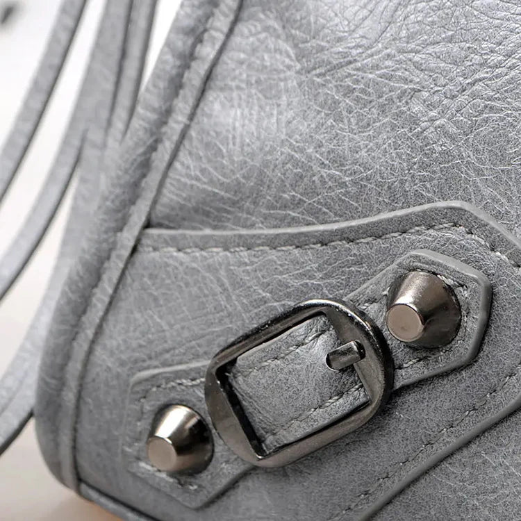 Fashionable Women's 2025 New Elegant Handbag Suitable for Commuting to Work