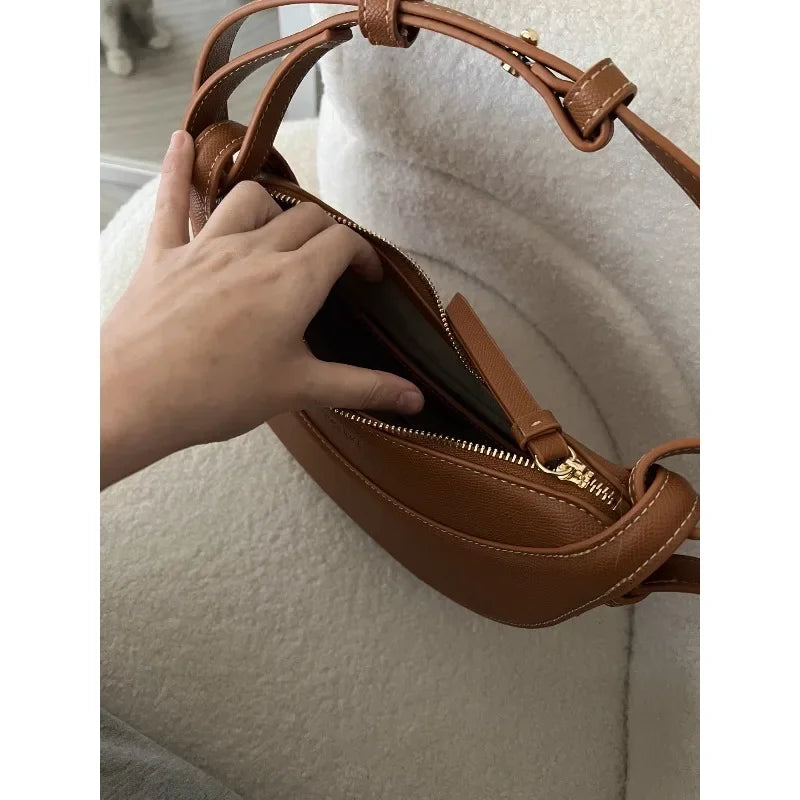2025 Fashion Women's Bag High quality niche design Saddle bag Single shoulder crossbody bag Underarm bag