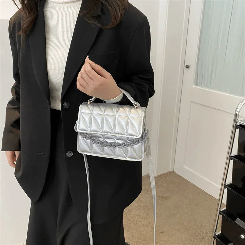 Mini Casual Quilted Crossbody Bag with Magnetic Closure and Adjustable Strap,Small Handbag Tote Shoulder Bag for Women Daily Use
