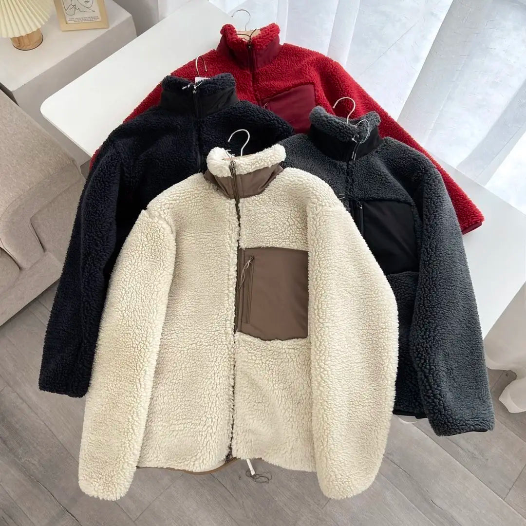 2026 Winter Chic Girl Lamb Fleece Women's Short Jacket Zipper Long Sleeved Pocket Warm Coat Fashion High Street Female Outerwear