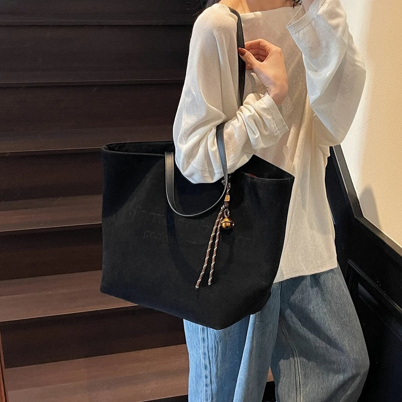 Suede Tote Bag Fashionable Women Shoulder Bag, Designer for Travel Large Capacity Shopping Pocket Office Briefcase New Sac Luxe